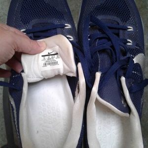 5 Men's size 13-14 sports Nike